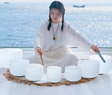 Carregar imagem no visualizador da galeria, Taças de cristal 7-12 polegadas conjunto de 7 peças CDEFGAB com saco.